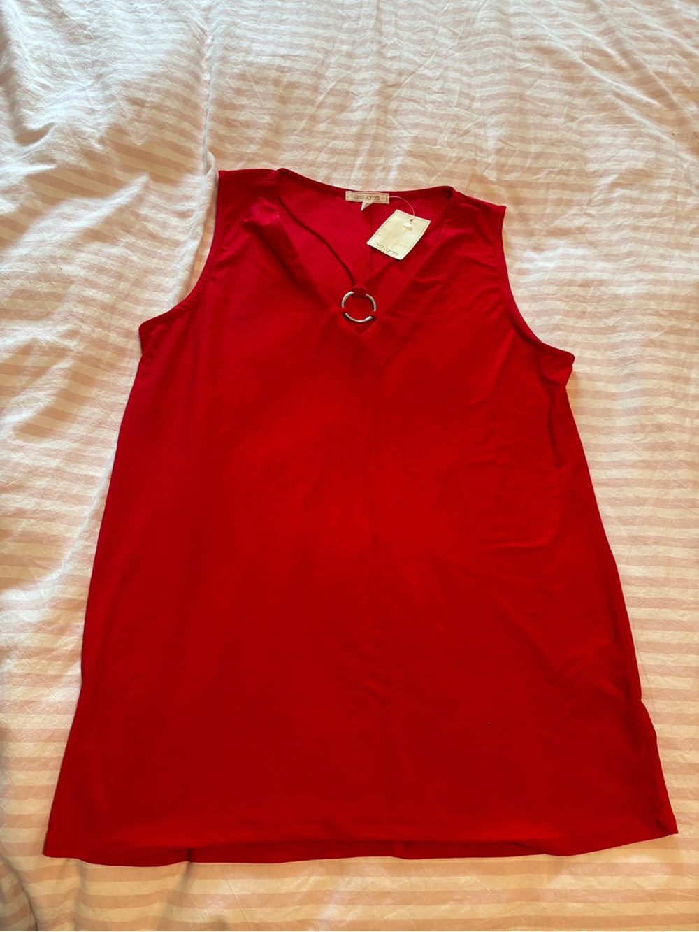 Sleeveless Red V-Neck Tank with Silver Ring Accent